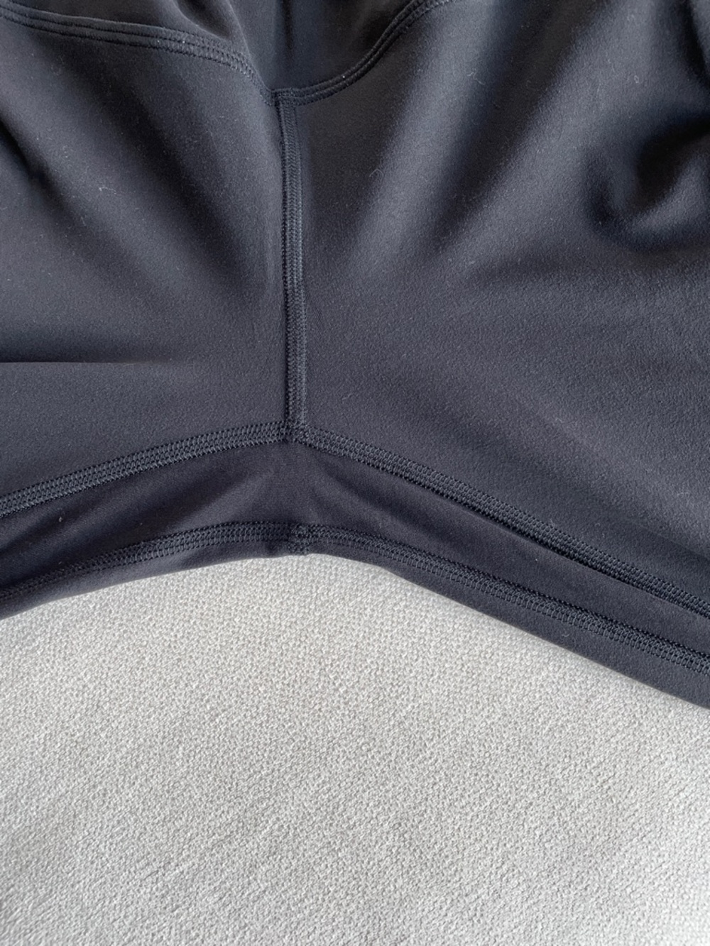 Lululemon Align Scalloped Hem High-Rise Crop 23", Size 2
Black - Picture 7 of 10